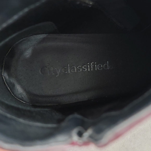 City Classified Faux Leather Burgundy/Purple Booties - Picture 8 of 9